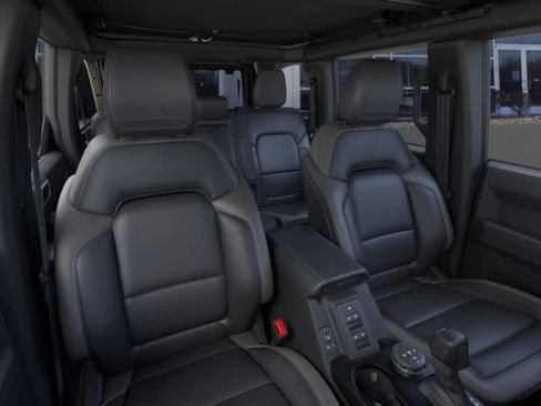 New 2026 Ford Bronco Outer Banks AWD/4WD image 10