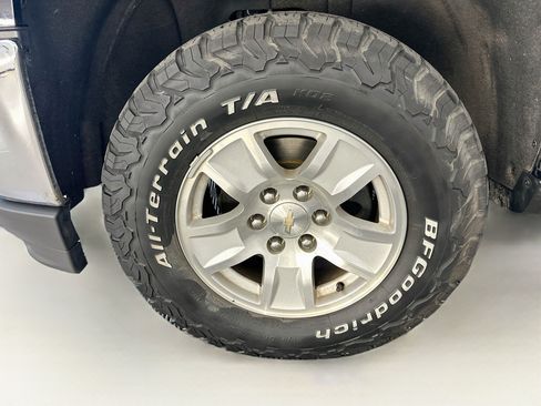 Used 2018 Chevrolet Silverado 1500 LT w/ All Star Edition AWD/4WD image 35