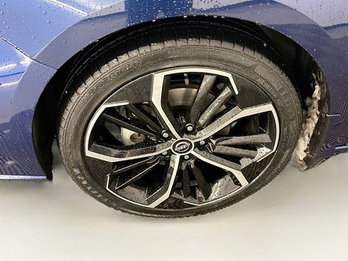 Used 2023 Nissan Altima 2.5 SR image 11