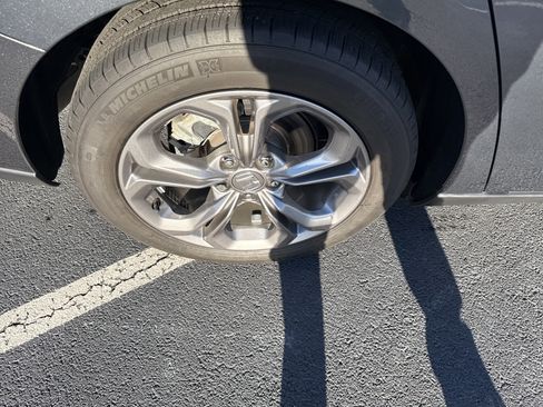 Used 2023 Honda Accord EX image 11