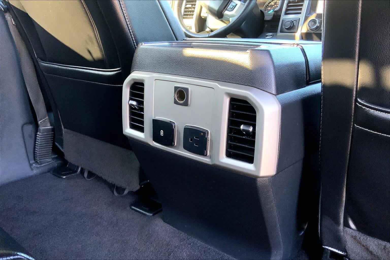 Used 2019 Ford F150 Lariat RWD image 32
