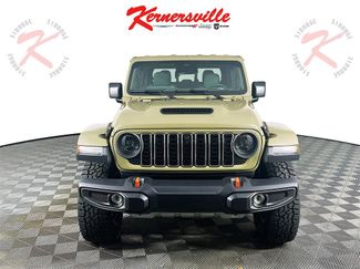 New 2026 Jeep Gladiator Mojave w/ Technology Group video 2
