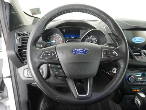 Used 2019 Ford Escape Titanium image 23