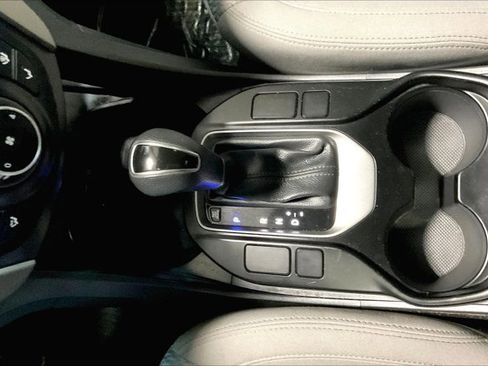 Used 2018 Hyundai Santa Fe Sport image 40