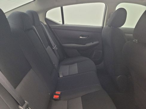 Used 2021 Nissan Sentra SV FWD image 19