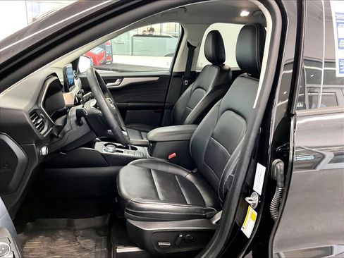 Used 2022 Ford Escape SEL w/ Technology Package AWD/4WD image 10