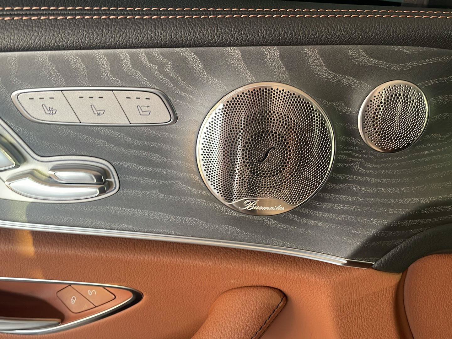 Used 2023 Mercedes-Benz E 450 Cabriolet image 3