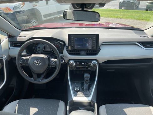 Used 2020 Toyota RAV4 XLE w/ All Weather Liner Package AWD/4WD image 15