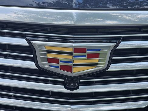 Used 2025 Cadillac Escalade Premium Luxury Platinum w/ LPO, Floor Liner Package RWD image 10