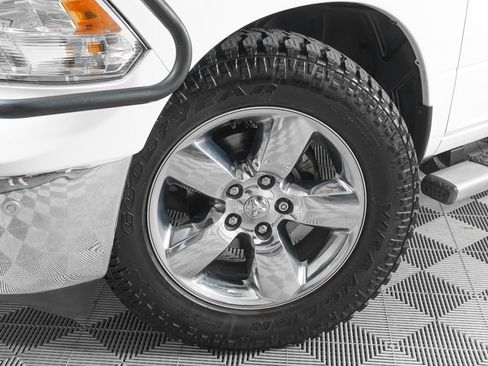 Used 2015 RAM 1500 Lone Star RWD image 26