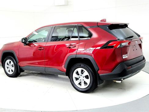 Used 2023 Toyota RAV4 LE image 4