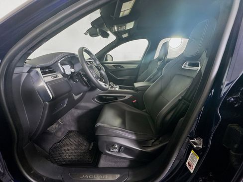 Used 2025 Jaguar F-PACE R-Dynamic S image 13