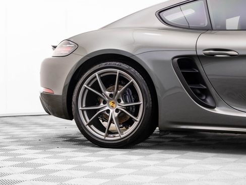Used 2021 Porsche 718 Cayman RWD image 32