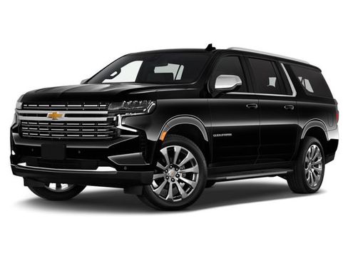 Used 2025 Chevrolet Suburban LT w/ Comfort Package AWD/4WD image 4