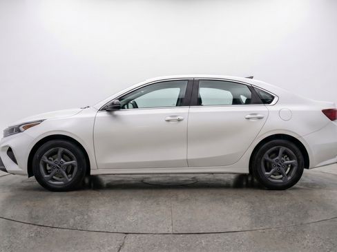 Used 2025 Kia K4 LXS FWD image 5