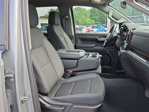 Used 2024 Chevrolet Silverado 1500 LT AWD/4WD image 32