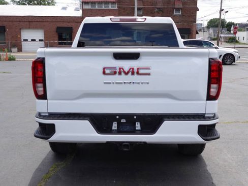 Used 2023 GMC Sierra 1500 Pro w/ Graphite Edition AWD/4WD image 9