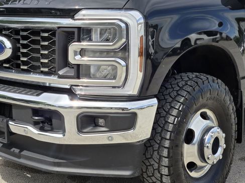 Used 2024 Ford F350 Lariat w/ Lariat Ultimate Package AWD/4WD image 12