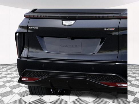 New 2026 Cadillac Lyriq V AWD/4WD image 21