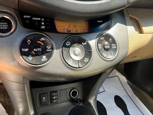Used 2009 Toyota RAV4 Limited FWD image 15