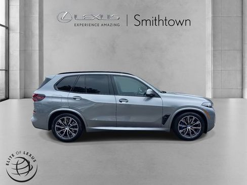 Used 2024 BMW X5 xDrive50e w/ M Sport Package AWD/4WD image 4