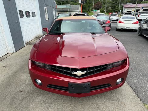Used 2011 Chevrolet Camaro LT RWD image 3