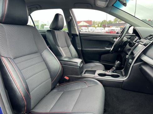 Used 2016 Toyota Camry SE FWD image 25