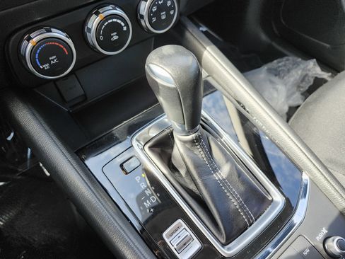 Used 2018 MAZDA CX-5 Sport w/ I-ACTIVSENSE Package image 8