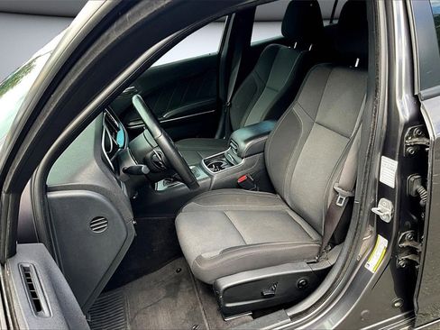 Used 2018 Dodge Charger R/T image 19