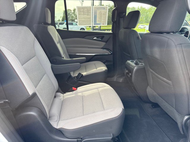 Used 2026 Chevrolet Traverse LT w/ Driver Confidence Package FWD image 12