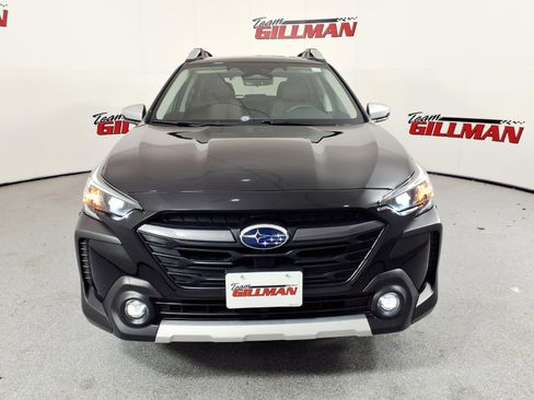 Used 2025 Subaru Outback Touring image 2