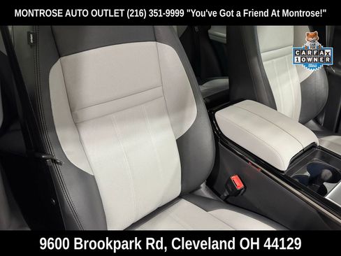 Used 2024 Land Rover Range Rover Evoque Dynamic SE image 48