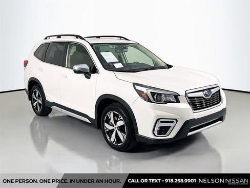 Used 2020 Subaru Forester Touring AWD/4WD image 3
