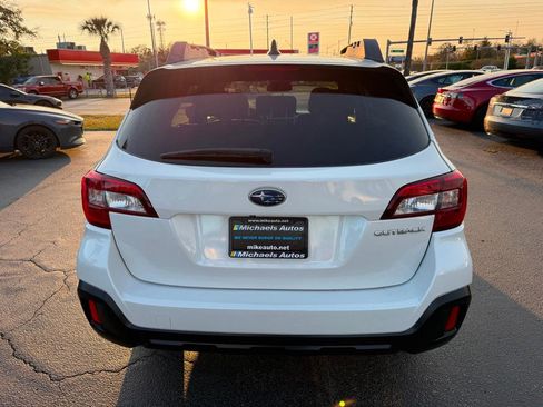 Used 2018 Subaru Outback 2.5i Limited image 6