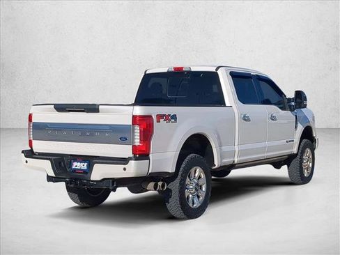 Used 2019 Ford F250 Platinum w/ Platinum Ultimate Package image 5