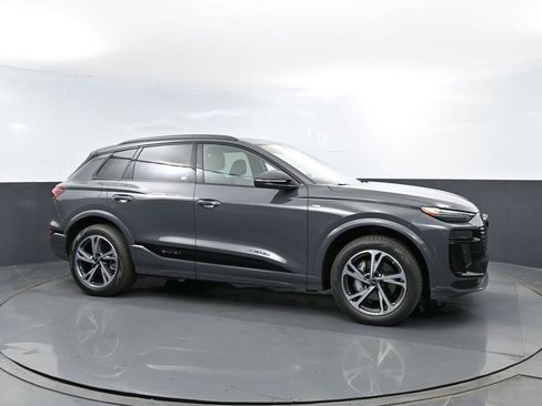 New 2027 Audi Q6 e-tron Premium AWD/4WD image 4