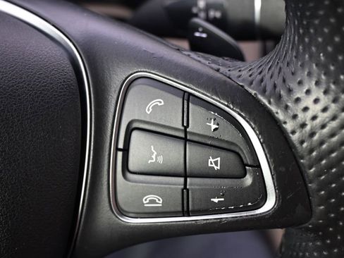 Used 2016 Mercedes-Benz GLC 300 4MATIC image 34