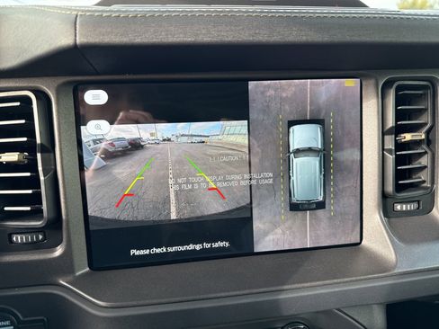 New 2025 Ford Bronco Badlands image 7