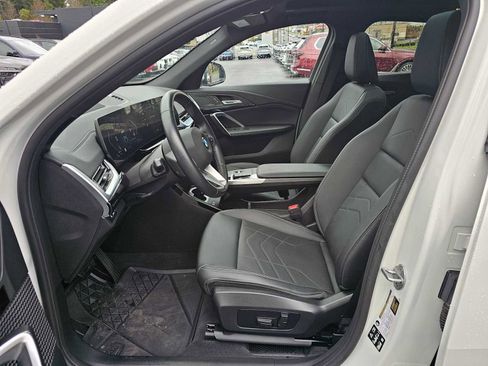 Used 2025 BMW X2 xDrive28i w/ Technology Package image 28