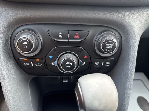 Used 2013 Dodge Dart Rallye FWD image 25