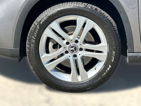 Certified 2020 Mercedes-Benz GLA 250 4MATIC image 12