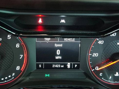 Used 2024 Chevrolet Trax RS w/ Driver Confidence Package FWD image 10