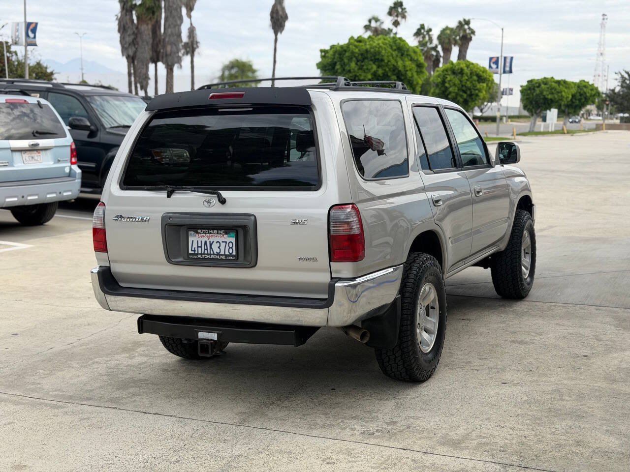 Used 1999 Toyota 4Runner SR5 RWD image 10