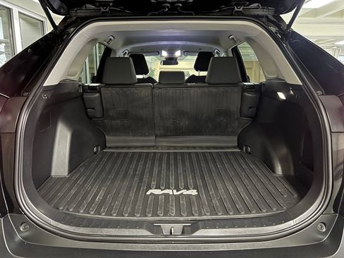 Certified 2024 Toyota RAV4 LE image 38