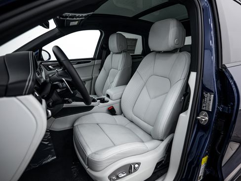 New 2026 Porsche Macan S image 5