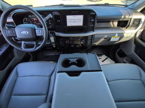 Used 2025 Ford F350 XL w/ XL Chrome Package RWD image 17
