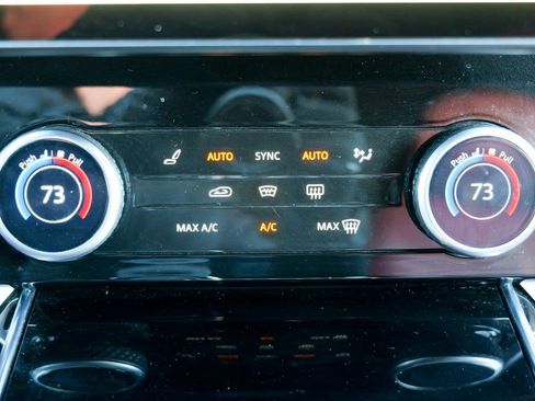 Used 2023 Land Rover Range Rover SE image 60