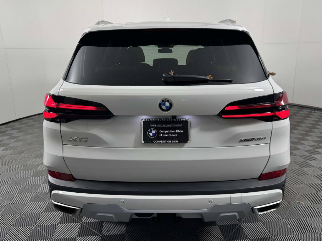 Used 2026 BMW X5 xDrive40i w/ Climate Comfort Package AWD/4WD image 9