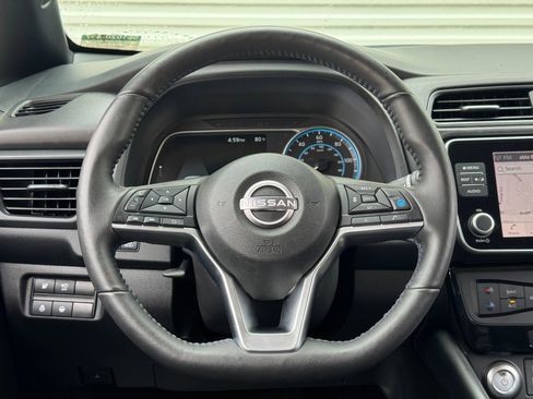 Used 2023 Nissan Leaf SV Plus FWD image 18