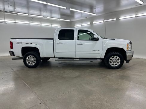 Used 2011 Chevrolet Silverado 2500 LTZ w/ Snow Plow Prep Package AWD/4WD image 13
